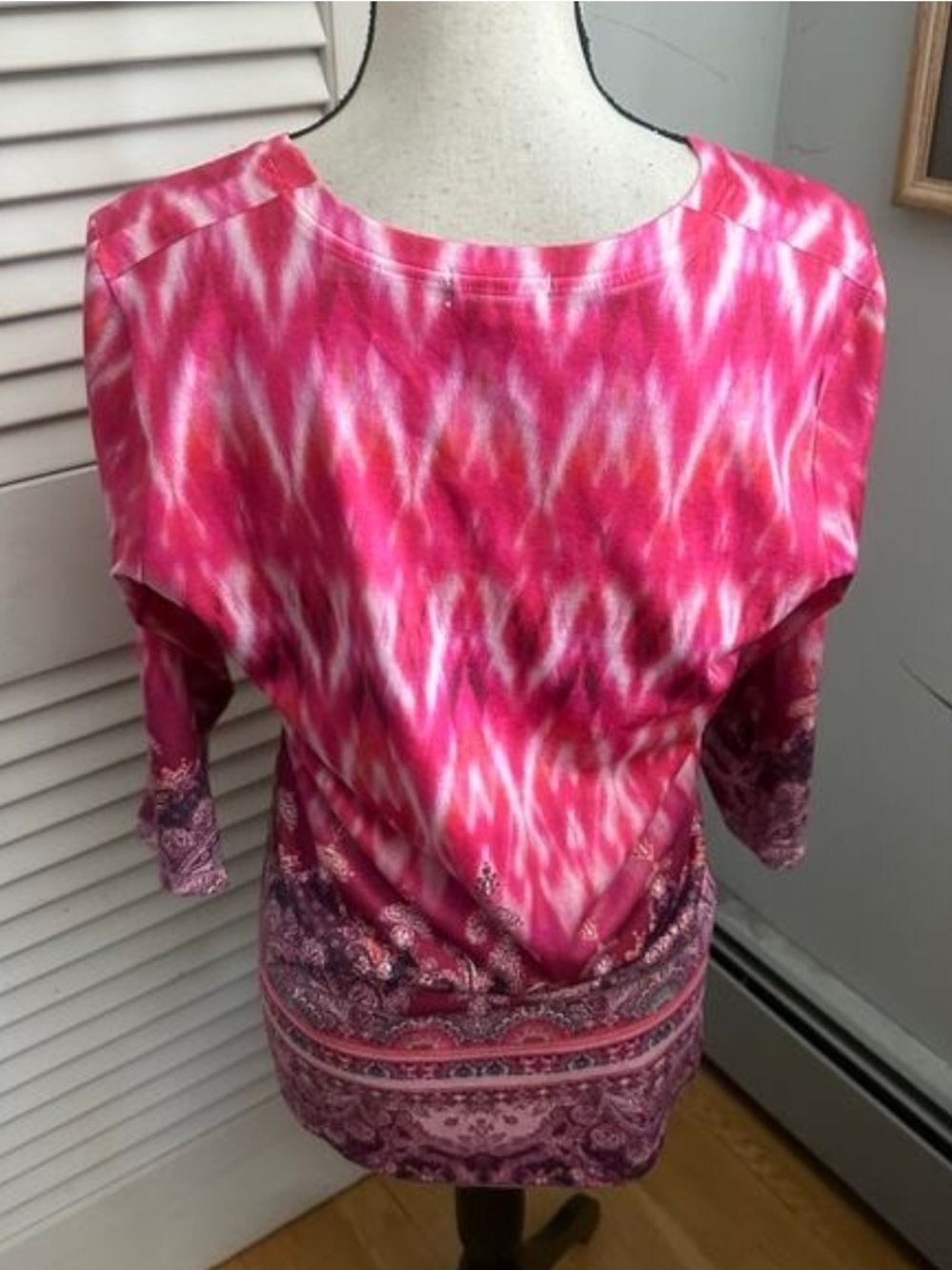 ONE WORLD Hot Pink Patterned 3/4 Sleeve Top - Picture 2 of 5